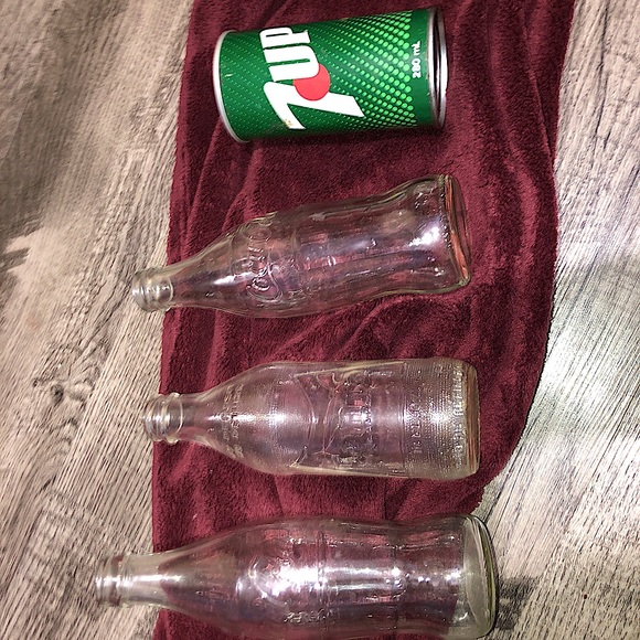 Vintage Cola Bottles, Fanta Bottle and 7up can - Picture 2 of 5